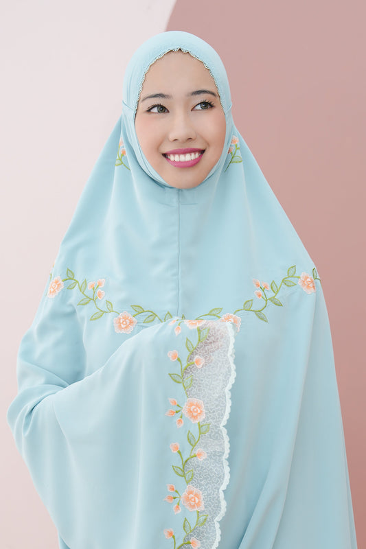Lotus In Mint Prayer Wear