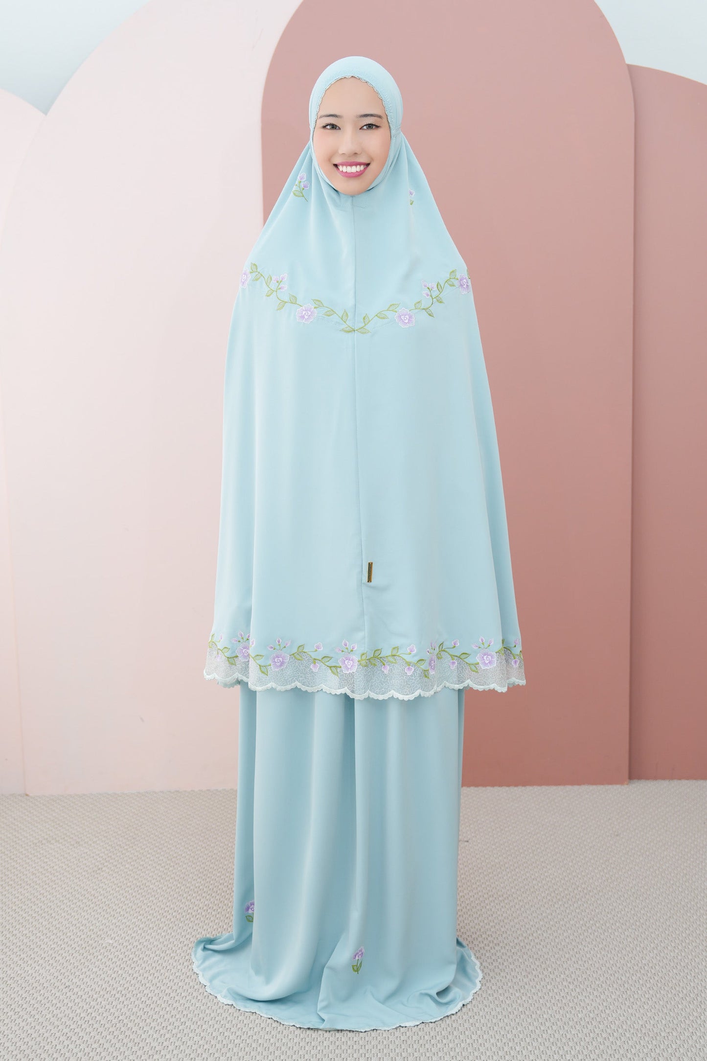 Lotus In Mint Prayer Wear