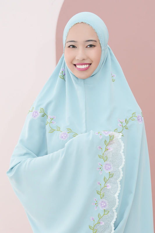 Lotus In Mint Prayer Wear