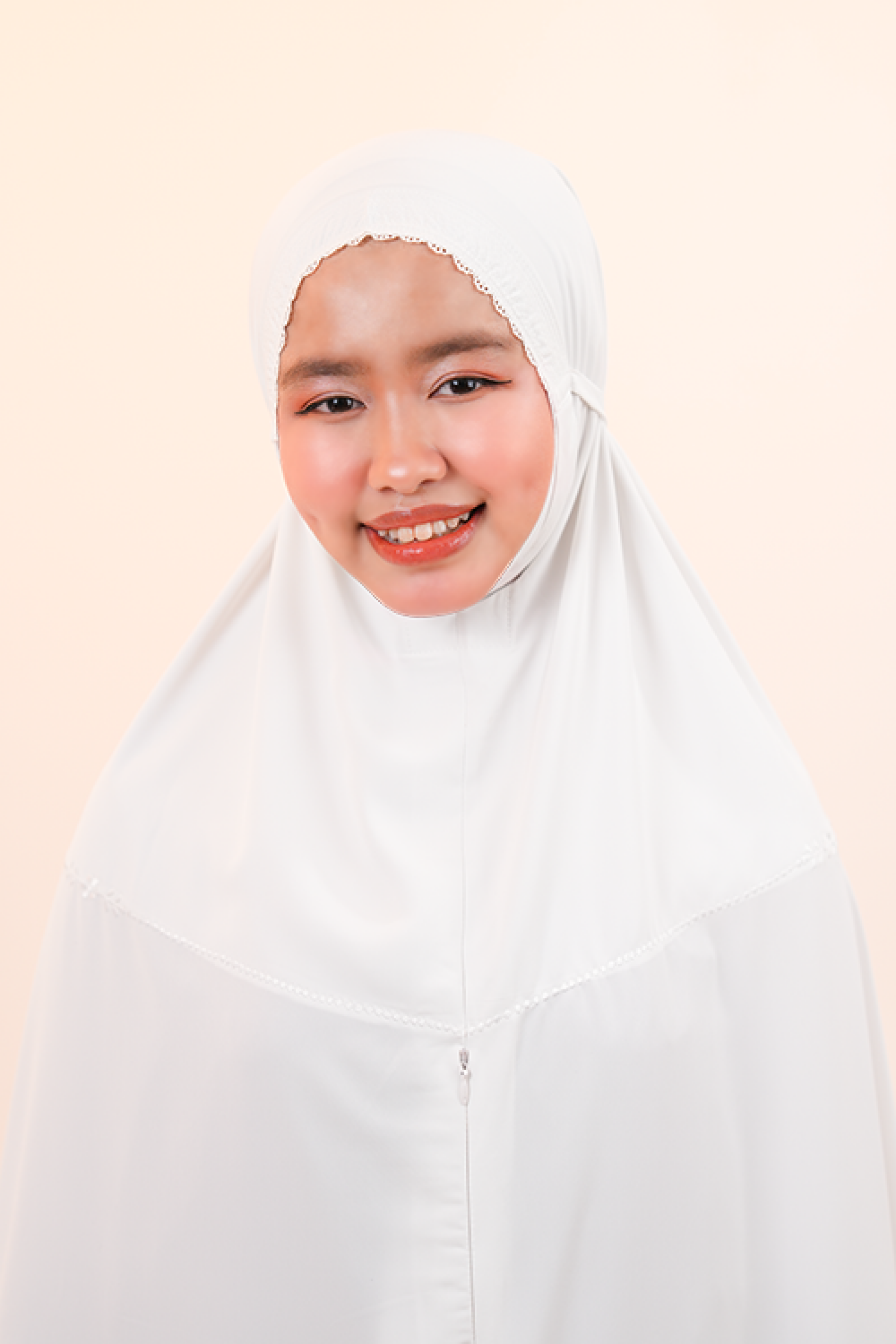 Medina Omra (Tweens) in Vanilla Prayer Wear