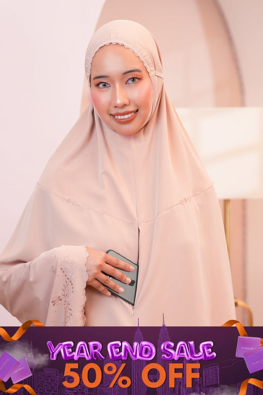 [As Is] Medina Omra Maxi Milk Tea / 19.5 (Petite) Prayer Wear