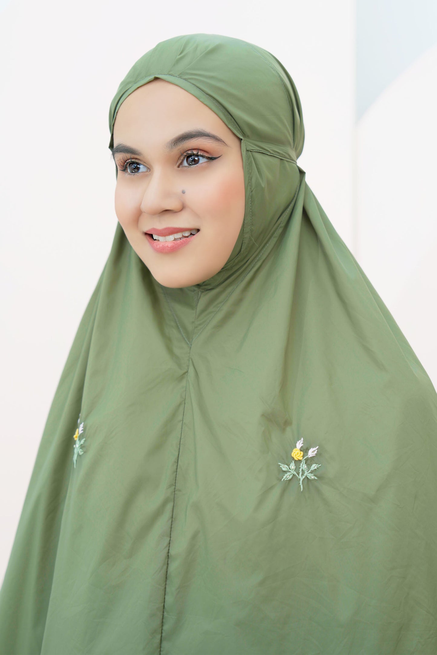 Pocketable Travel Telekung In Olive Prayer Wear