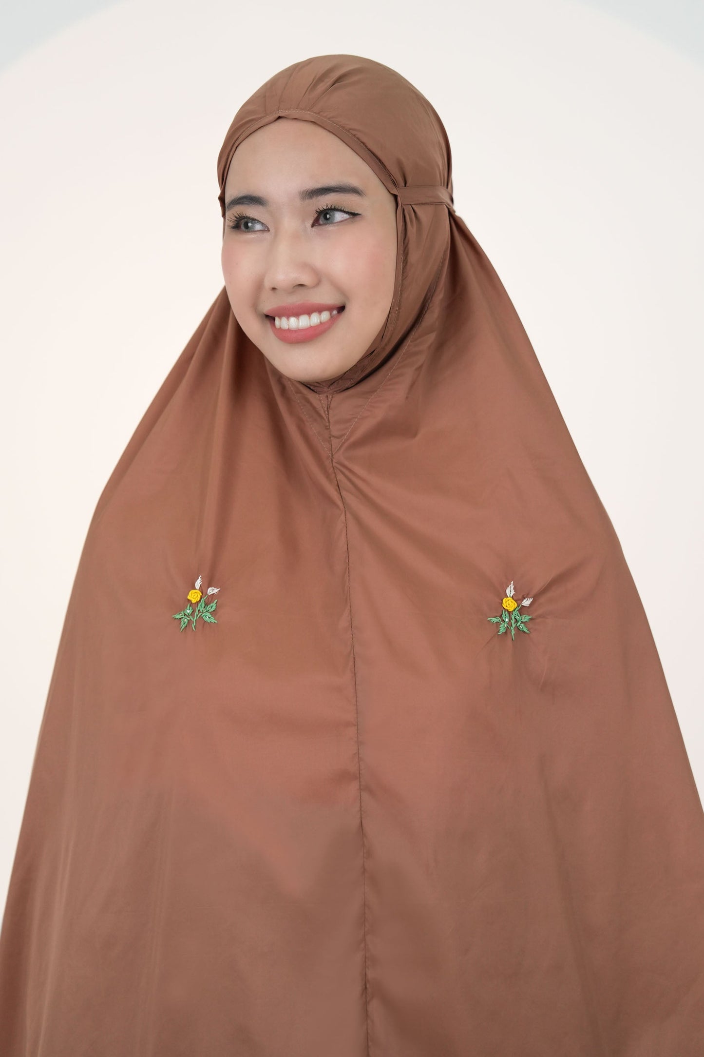 Pocketable Travel Telekung In Chocolate Prayer Wear