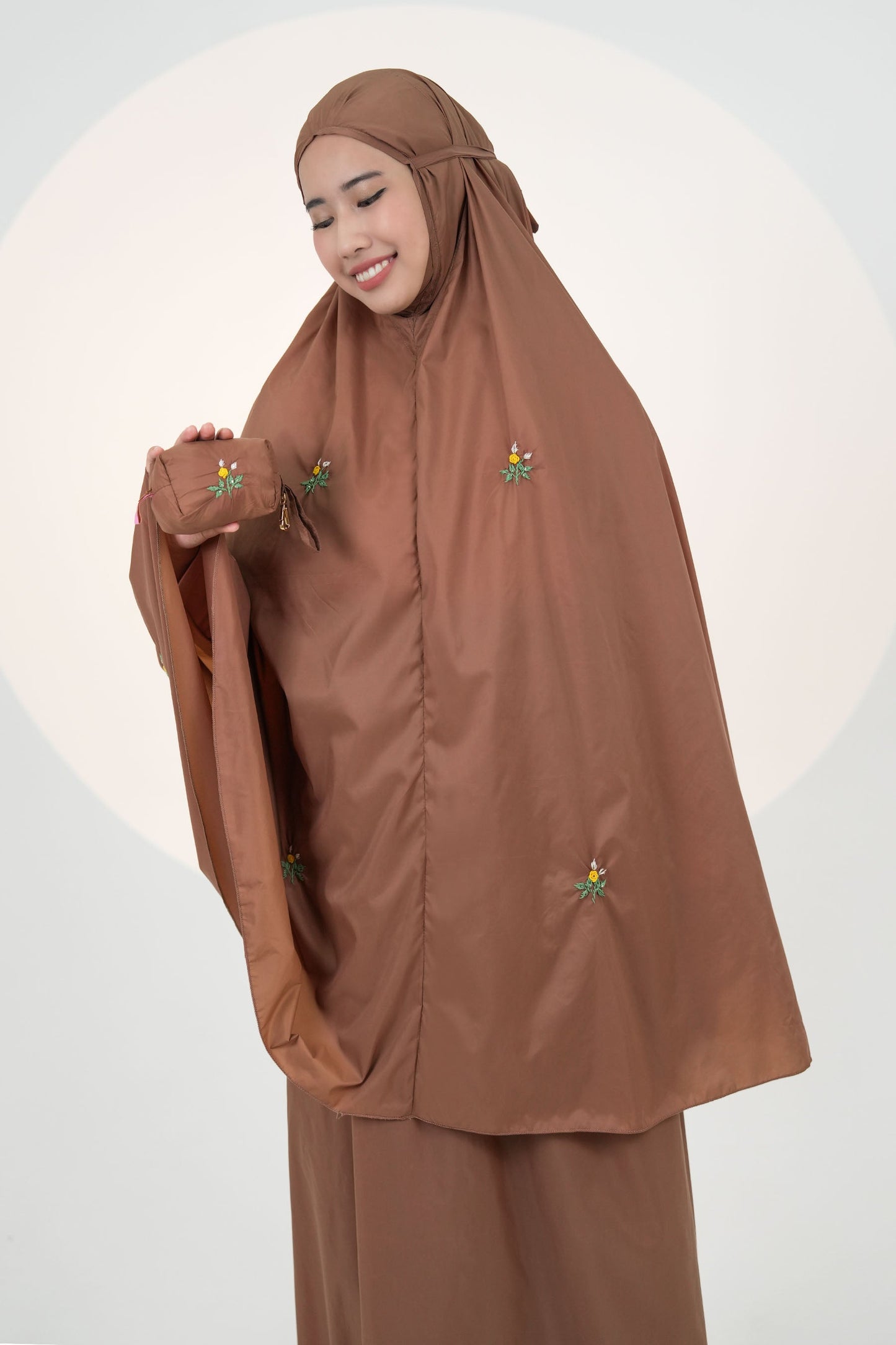 Pocketable Travel Telekung In Chocolate Prayer Wear