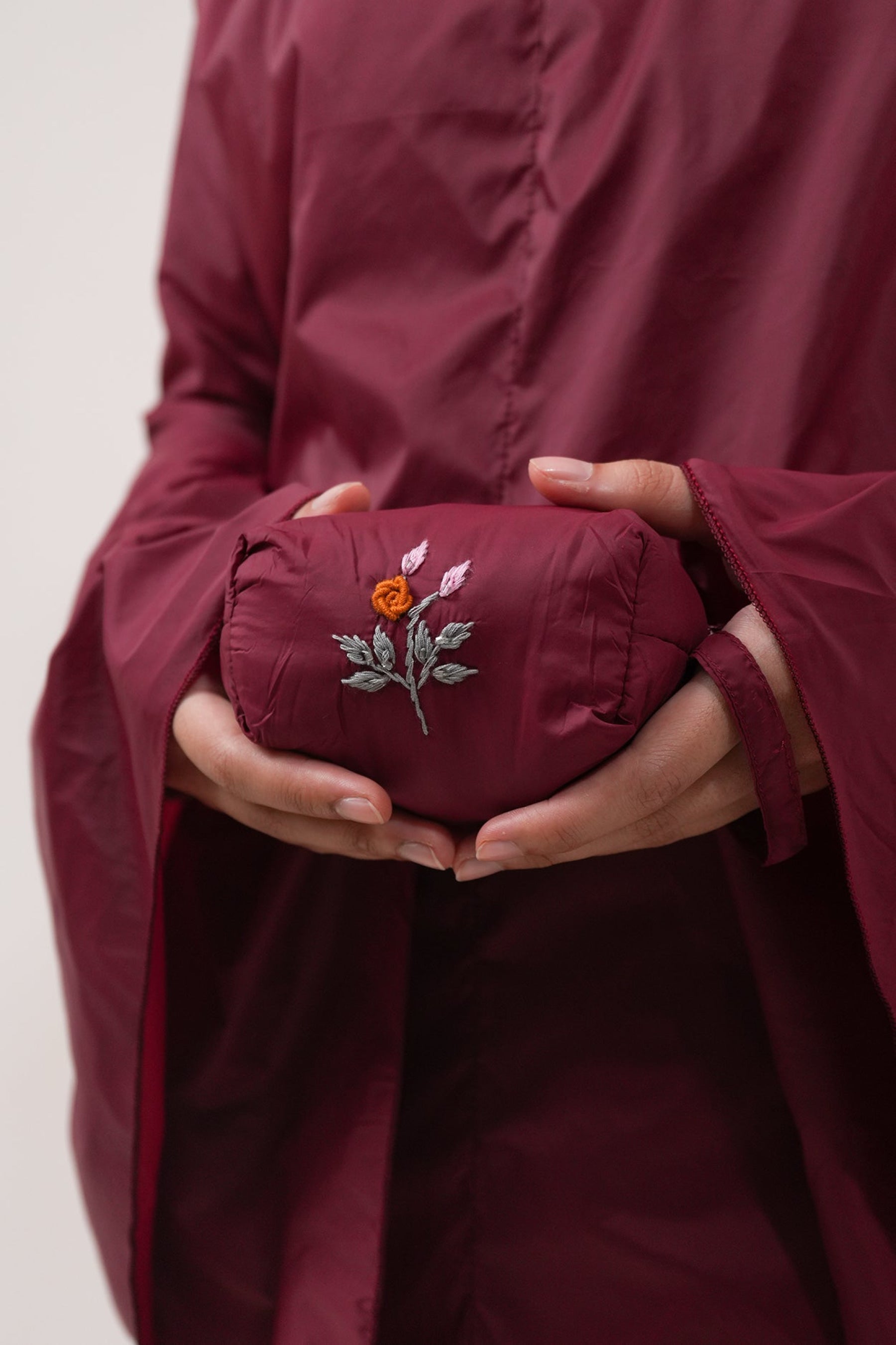 Pocketable Travel Telekung in Cranberry Prayer Wear
