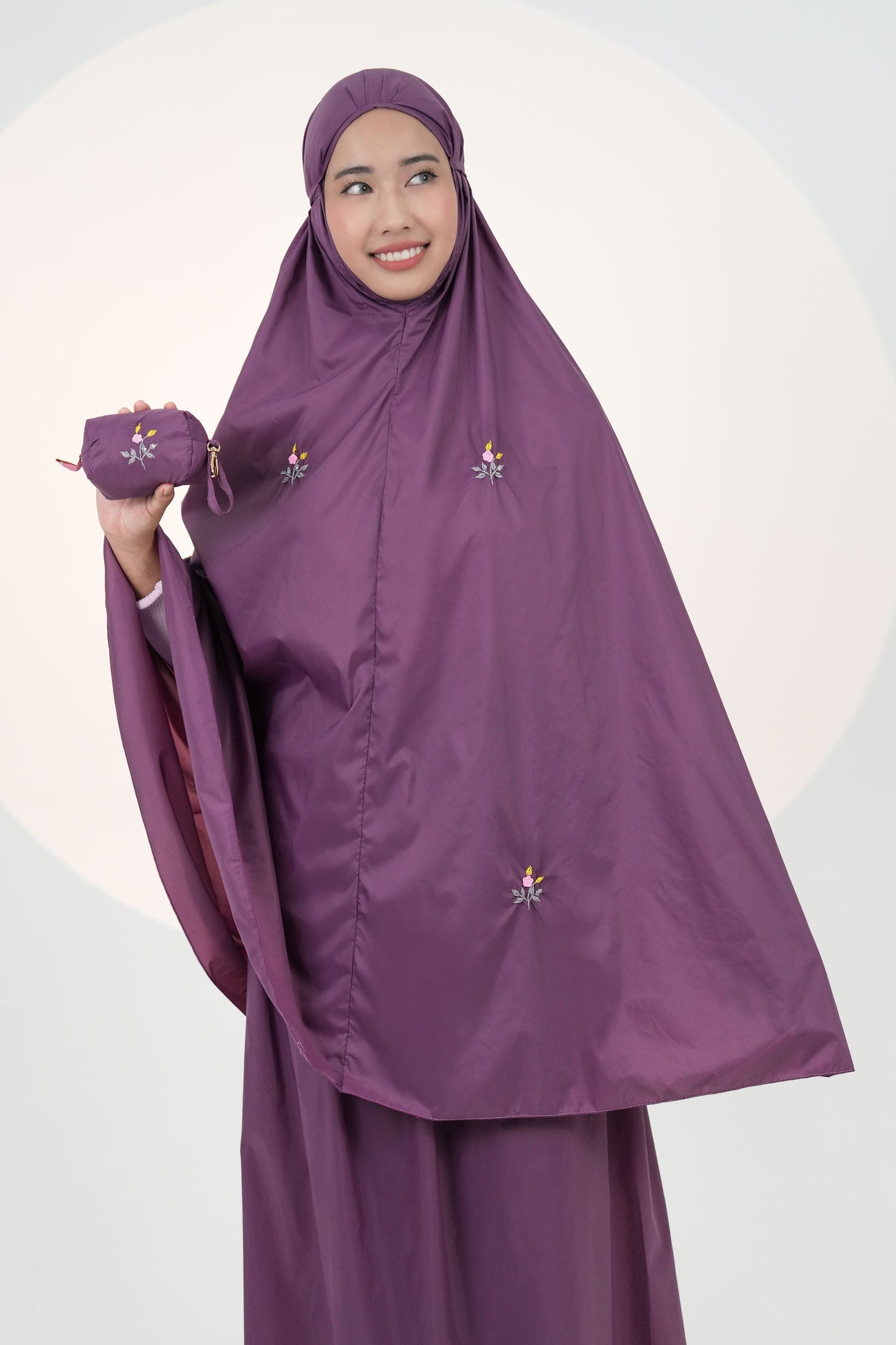 Pocketable Travel Telekung In Grape Prayer Wear