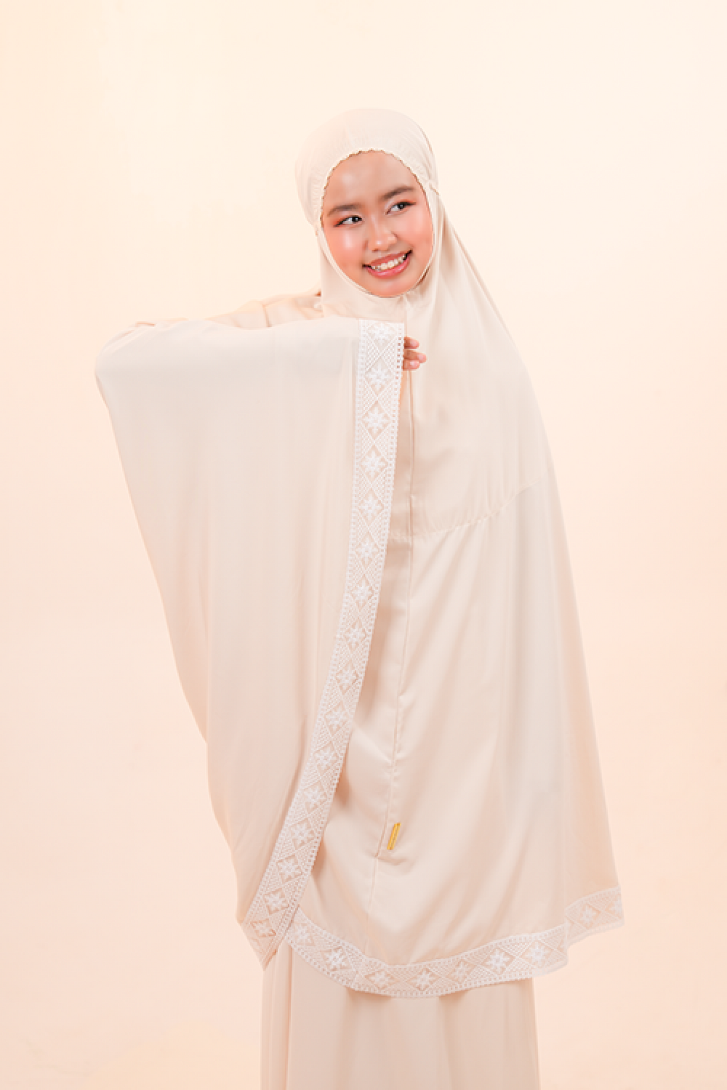 Primrose (Tweens) in Buttermilk Prayer Wear