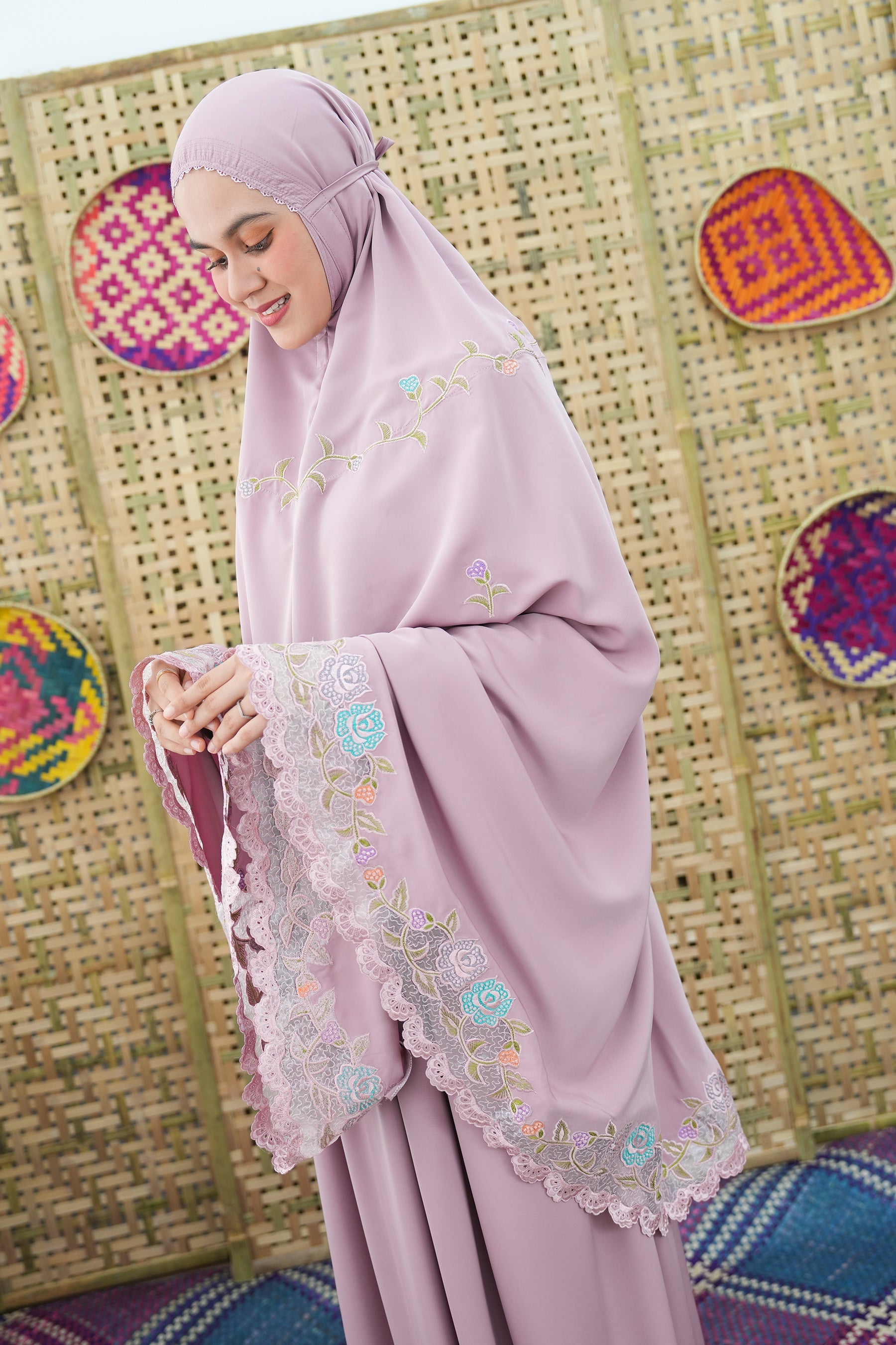 [As Is] Andani Rose / 19.5 (Petite) Prayer Wear