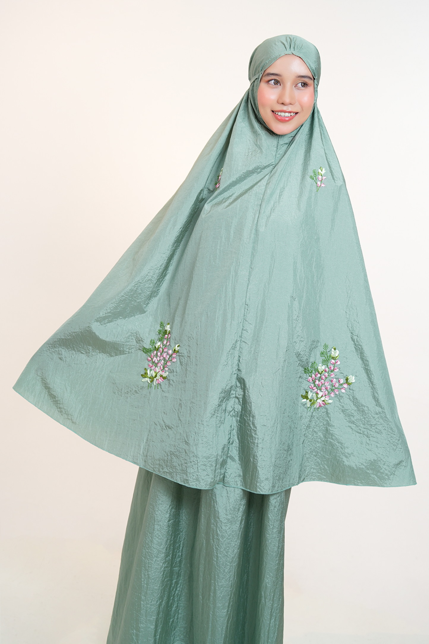 Rosebuds Travel in Green Prayer Wear