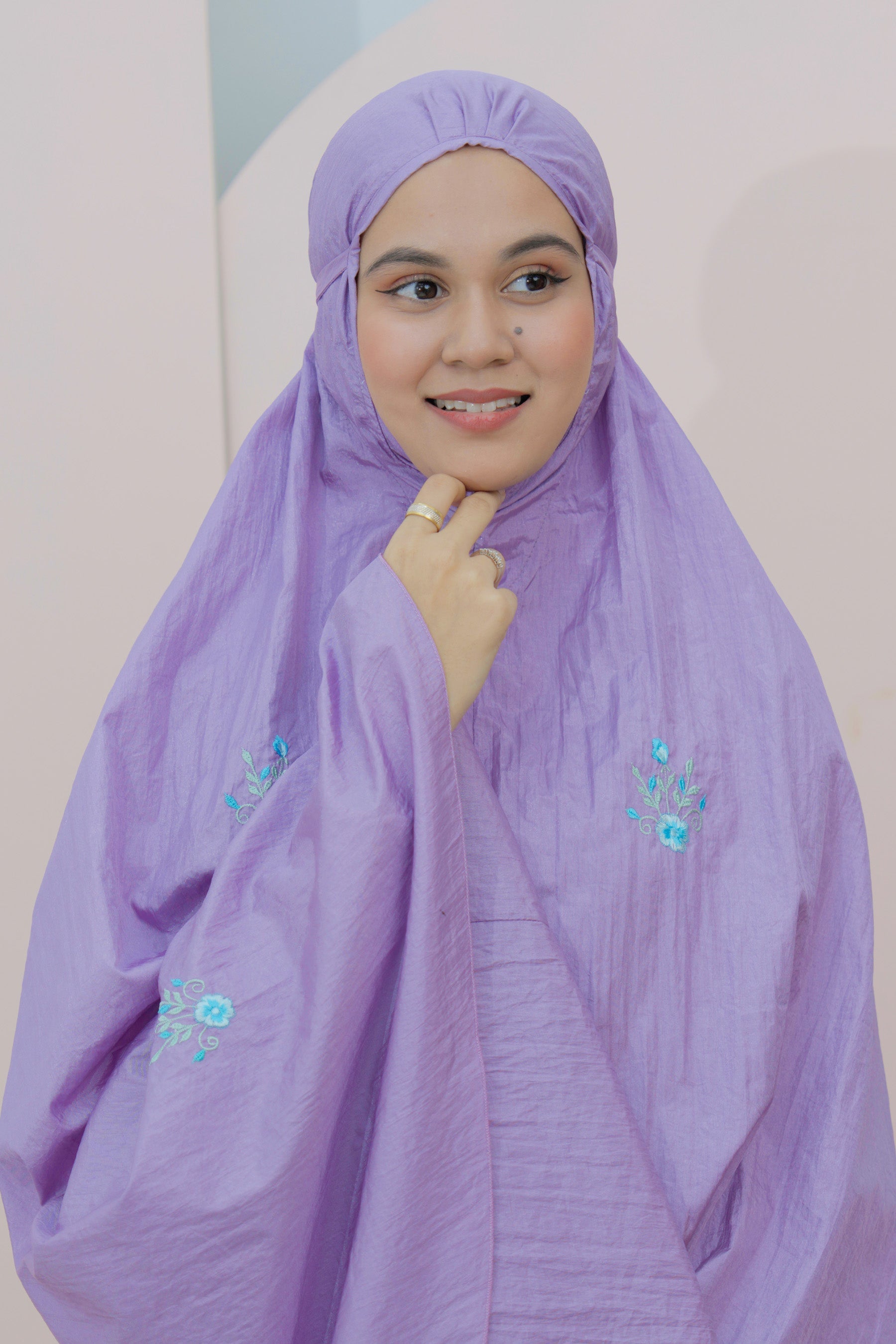 The Travel Telekung In Purple Prayer Wear