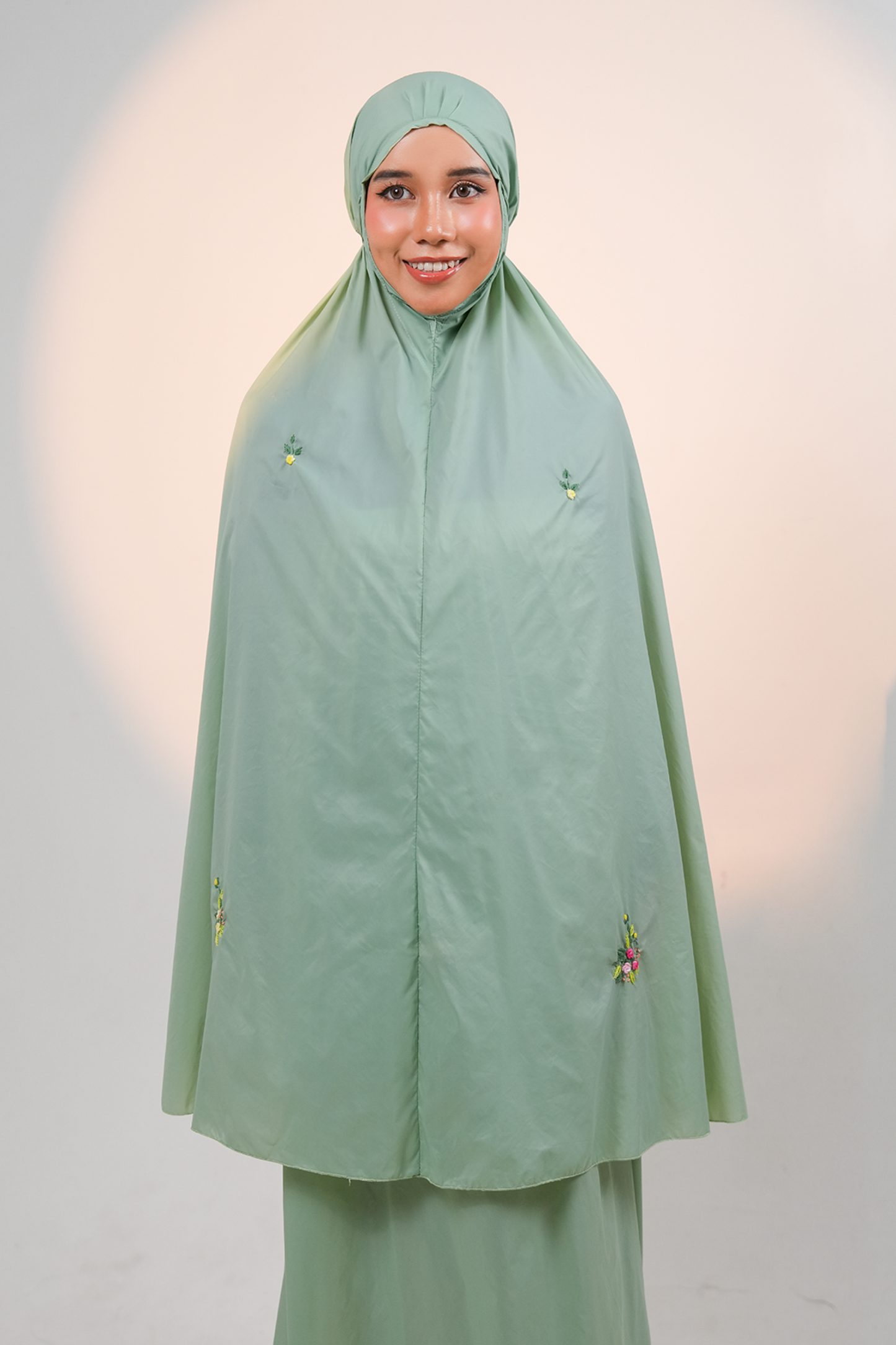 The Pocket Tea in Soft Green Prayer Wear