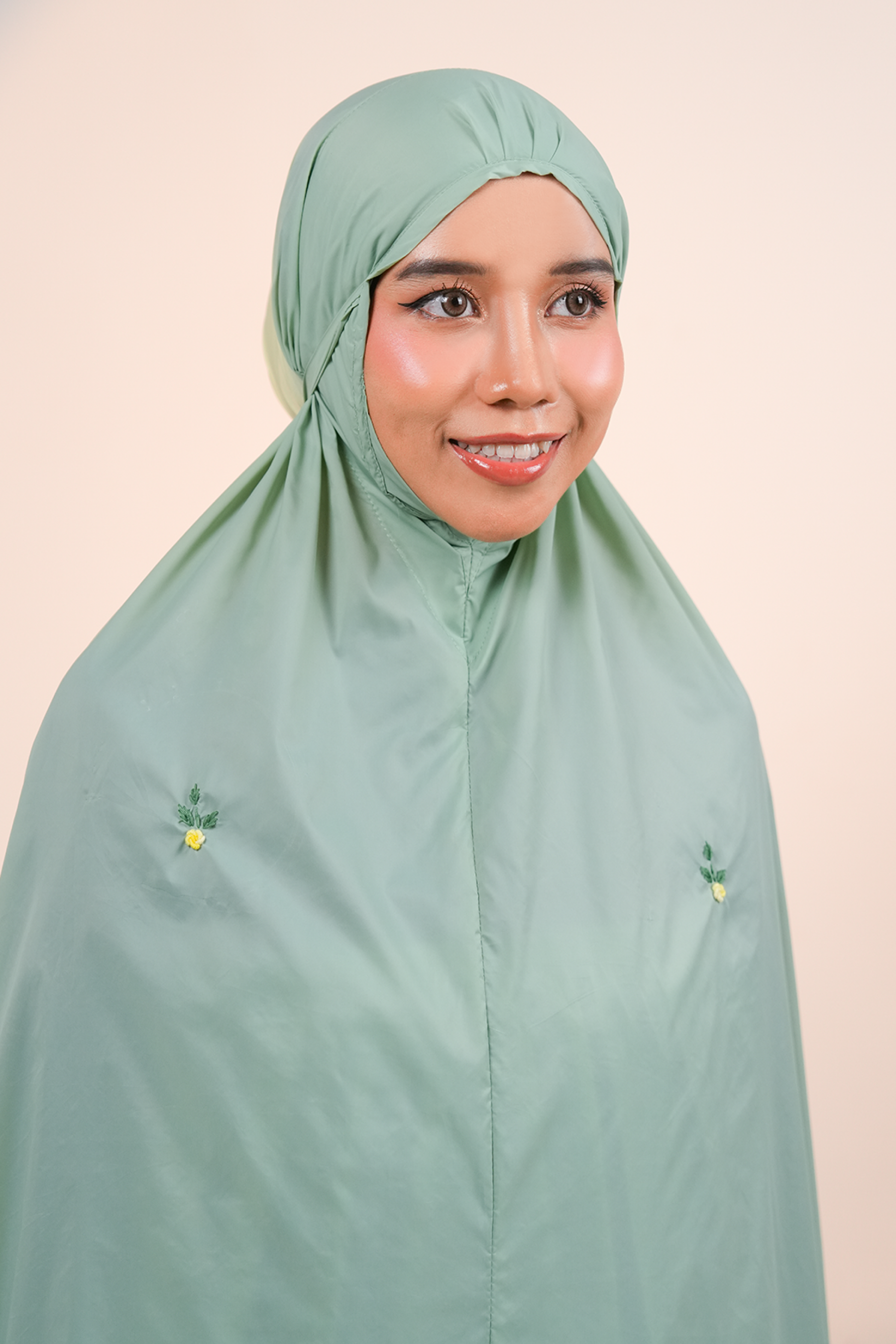 The Pocket Tea in Soft Green Prayer Wear
