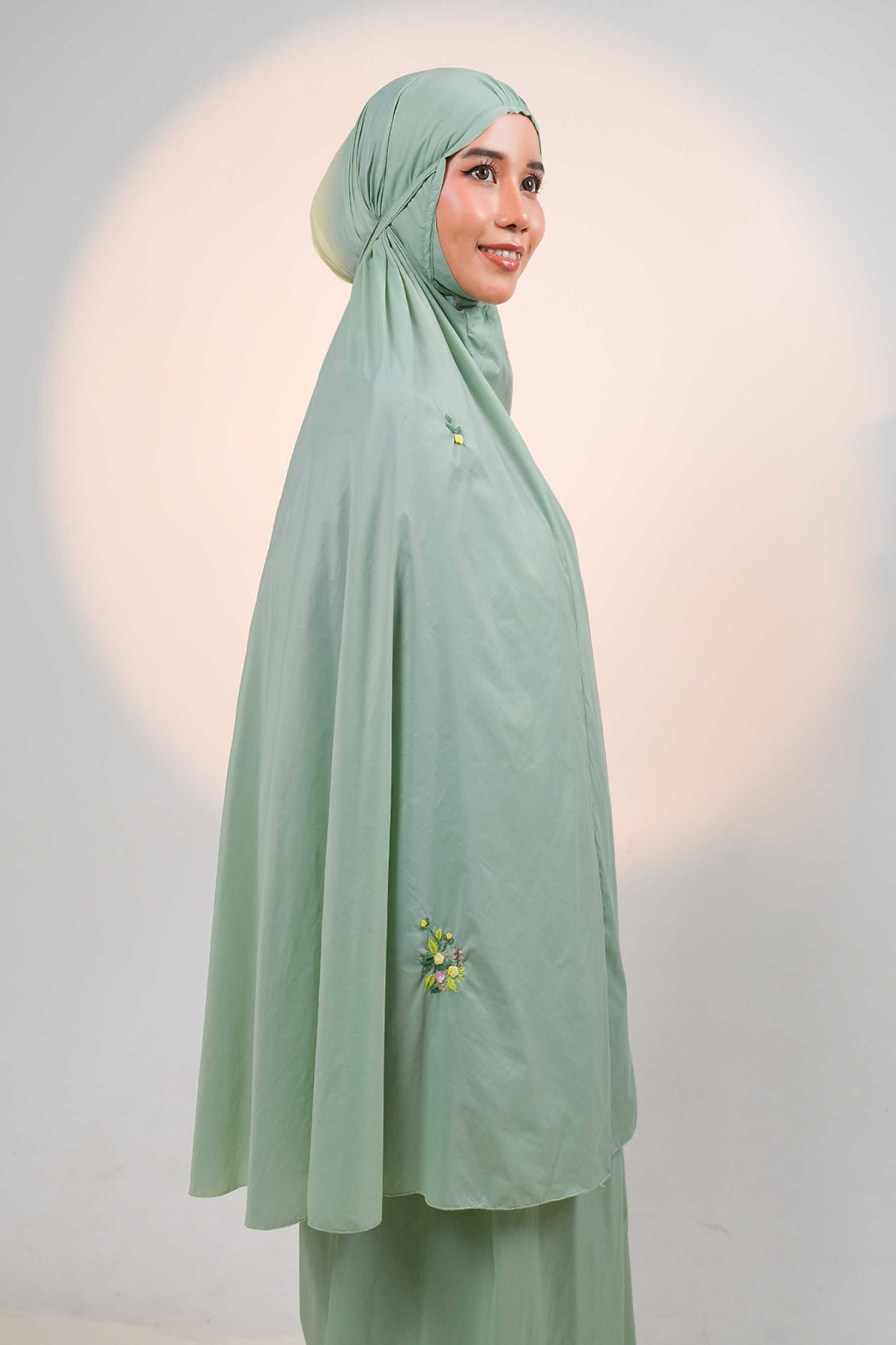 The Pocket Tea in Soft Green Prayer Wear
