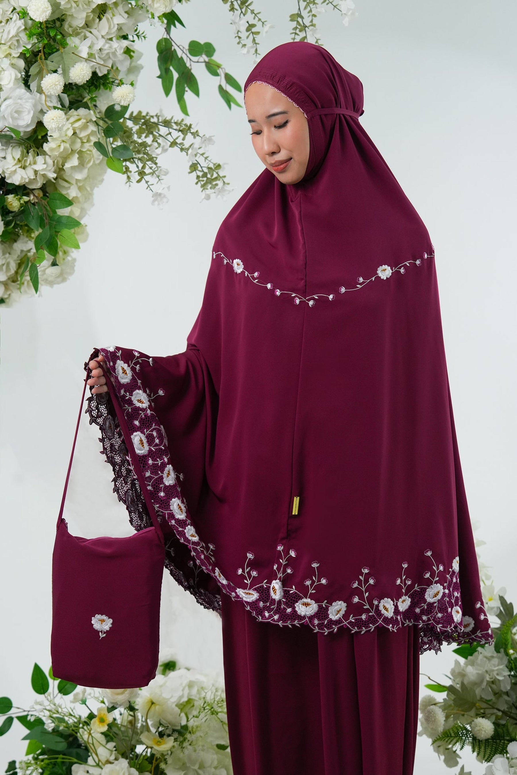 [As Is] Timeless Dark Cherry / S Prayer Wear