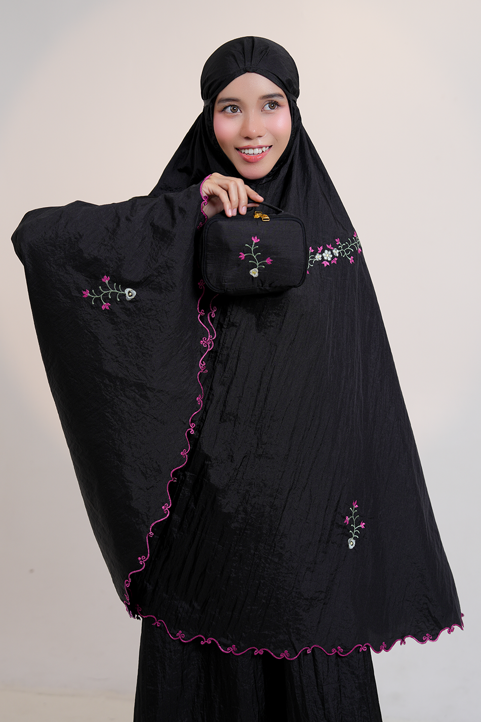 Peony Travel Telekung in Black Prayer Wear