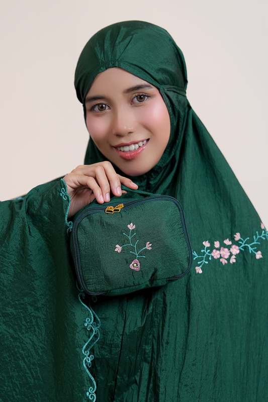 Peony Travel Telekung in Emerald Prayer Wear