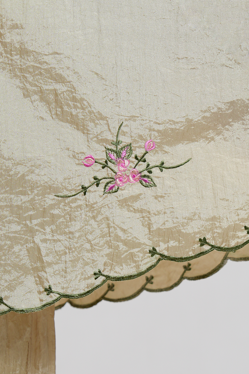 Travel Roses in Gold Prayer Wear