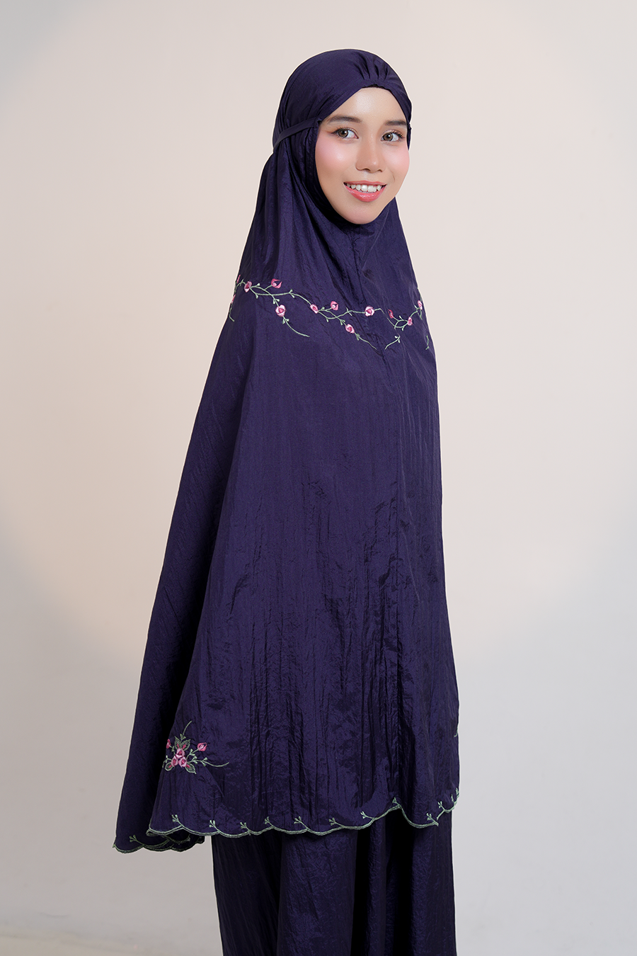 [As Is] Travel Roses Prayer Wear