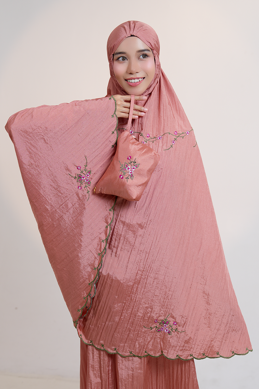 Travel Roses in Copper Prayer Wear