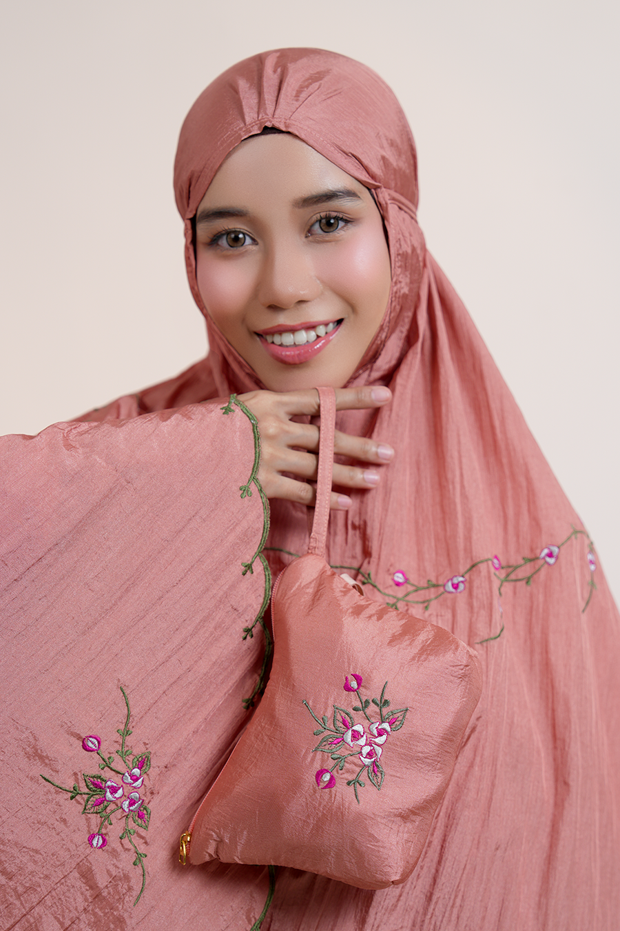 Travel Roses in Copper Prayer Wear