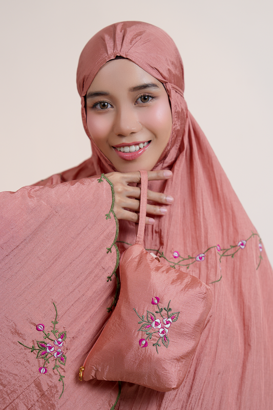 Travel Roses in Copper Prayer Wear