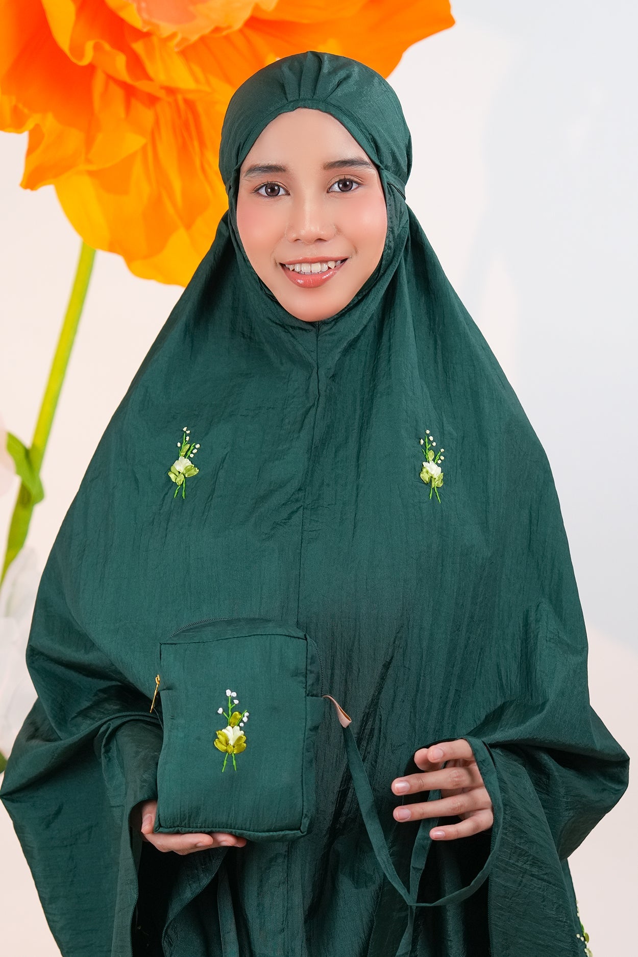 Zehra Sling Travel in Emerald Prayer Wear