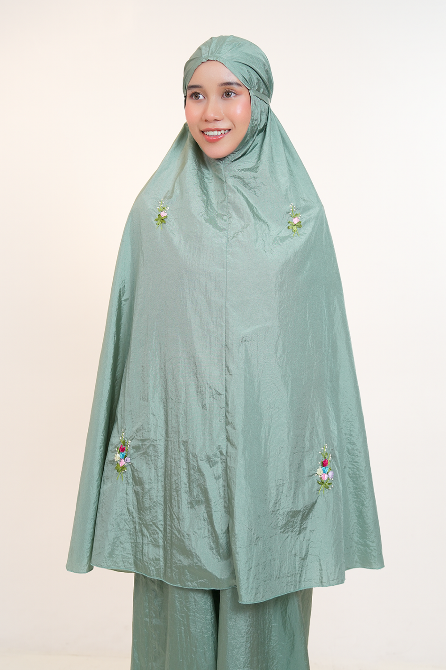 Zehra Sling Travel in Green Prayer Wear